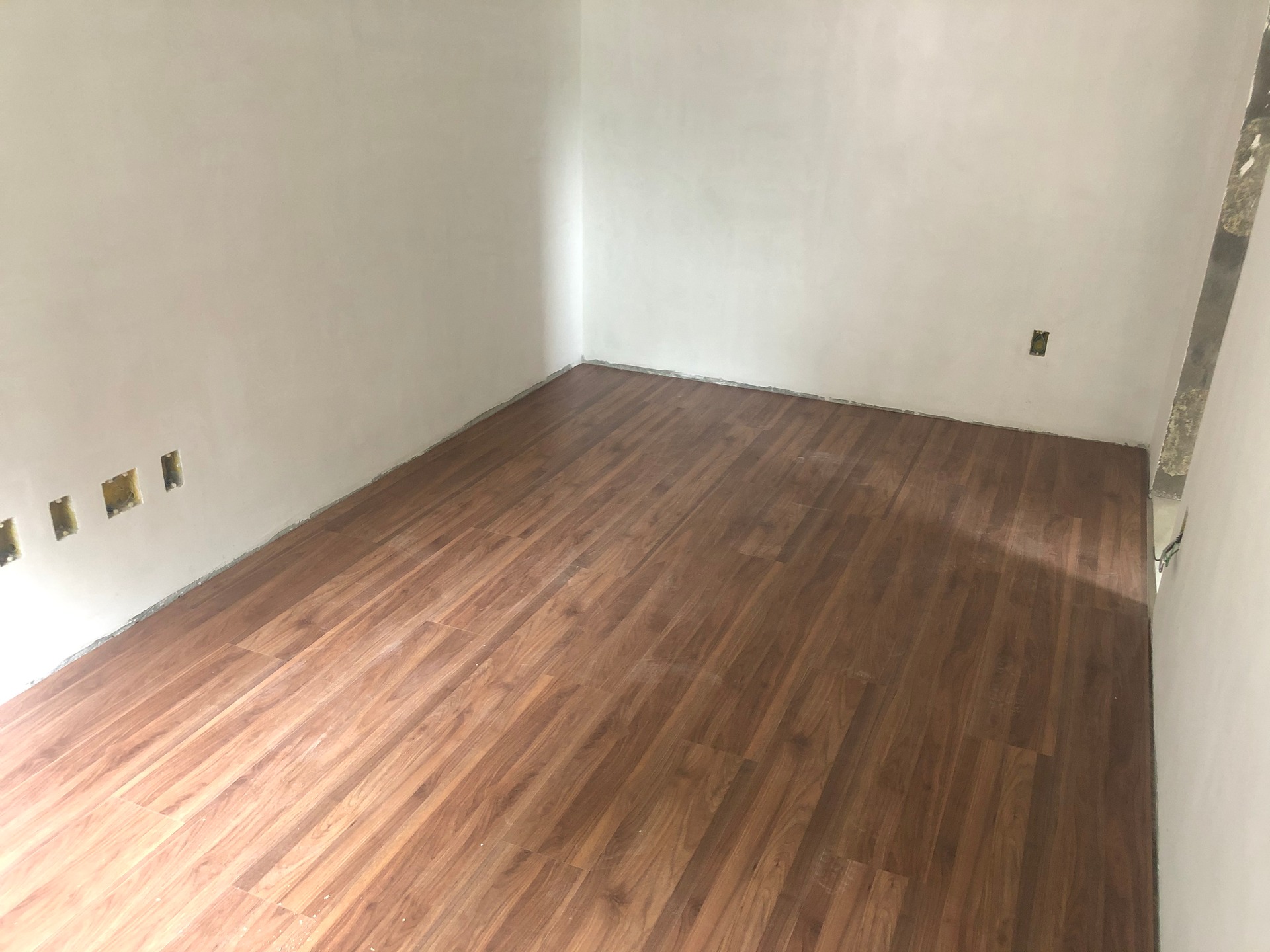 Piso laminado Noce Oro — foto 2