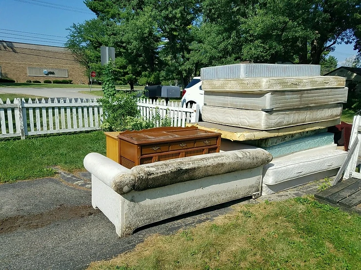 How To Dispose Of A Mattress Properly Abc Junk Removal Hauling
