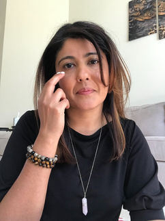 EFT/Tapping:
The secret to beating stress, anxiety & overwhelm at your fingertips
