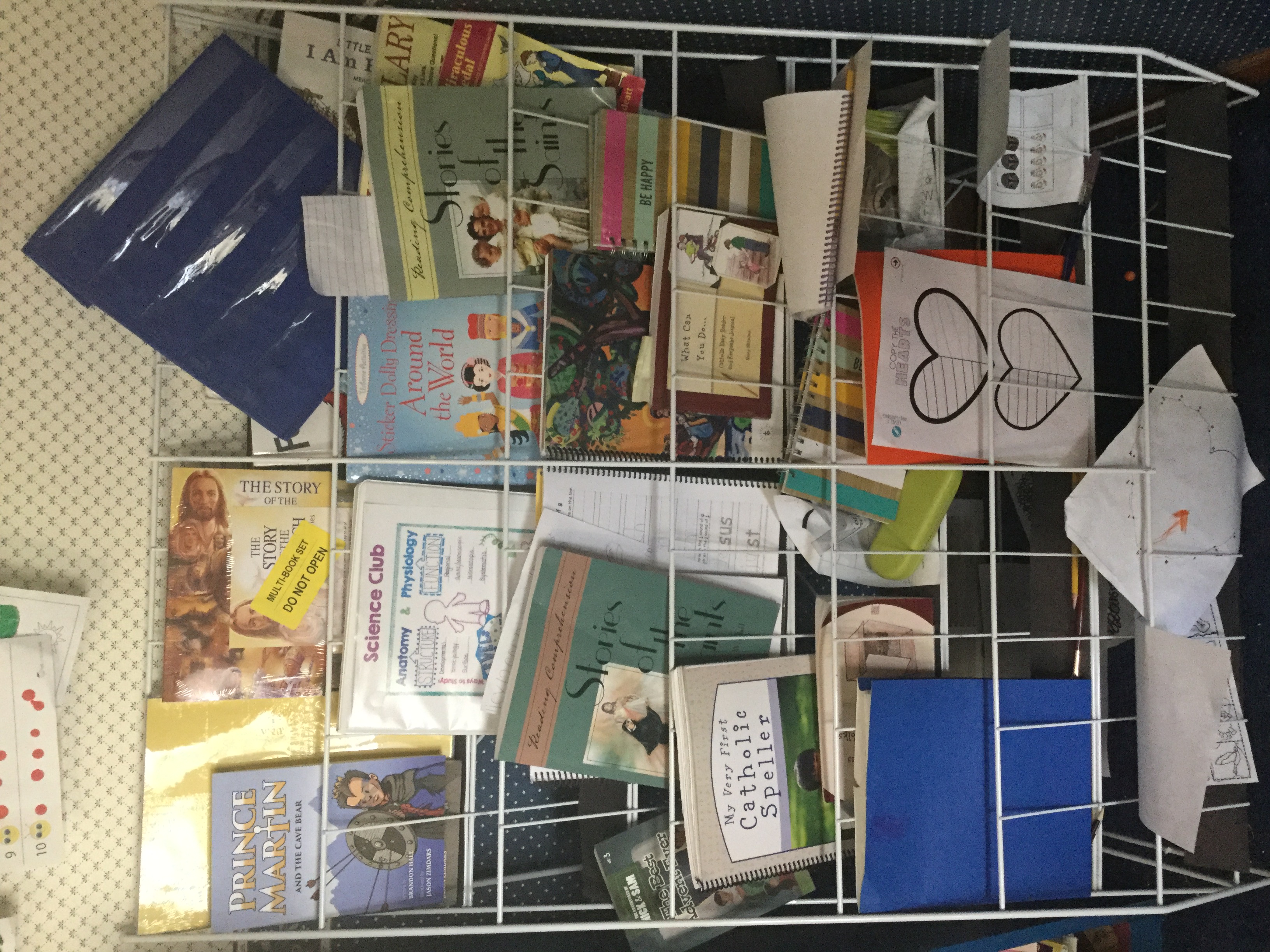 Free Display Style book shelf content media