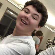 SU sophomore dies in car accident  