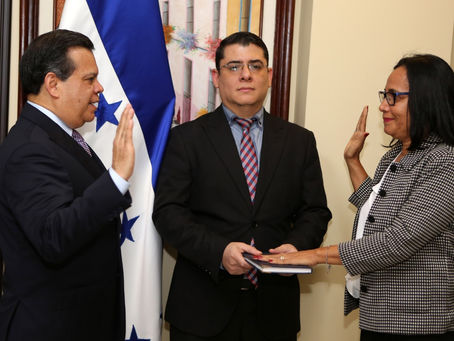JURAMENTADA LA NUEVA GOBERNADORA DE GRACIAS A DIOS.