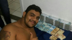 Suspeito de assassinatos é morto durante operação da Polícia Civil em Irecê.