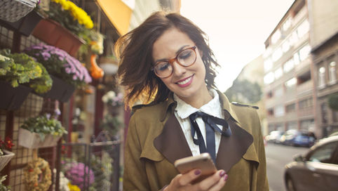 2020'de büyüme hedefleri için Facebook hikayeleri ve YouTube önemli bir kanal