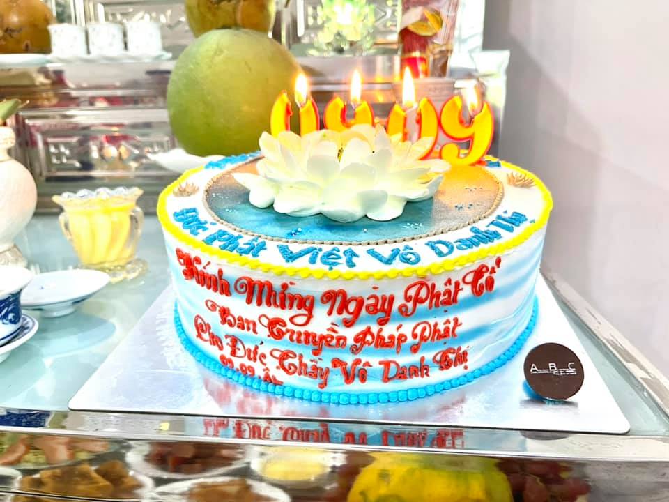 KÍNH MỪNG NGÀY PHẬT TỔ BAN TRUYỀN PHÁP PHẬT CHO ĐỨC THẦY VÔ DANH THỊ !
09/09/2009_09/09/2021 ! content media