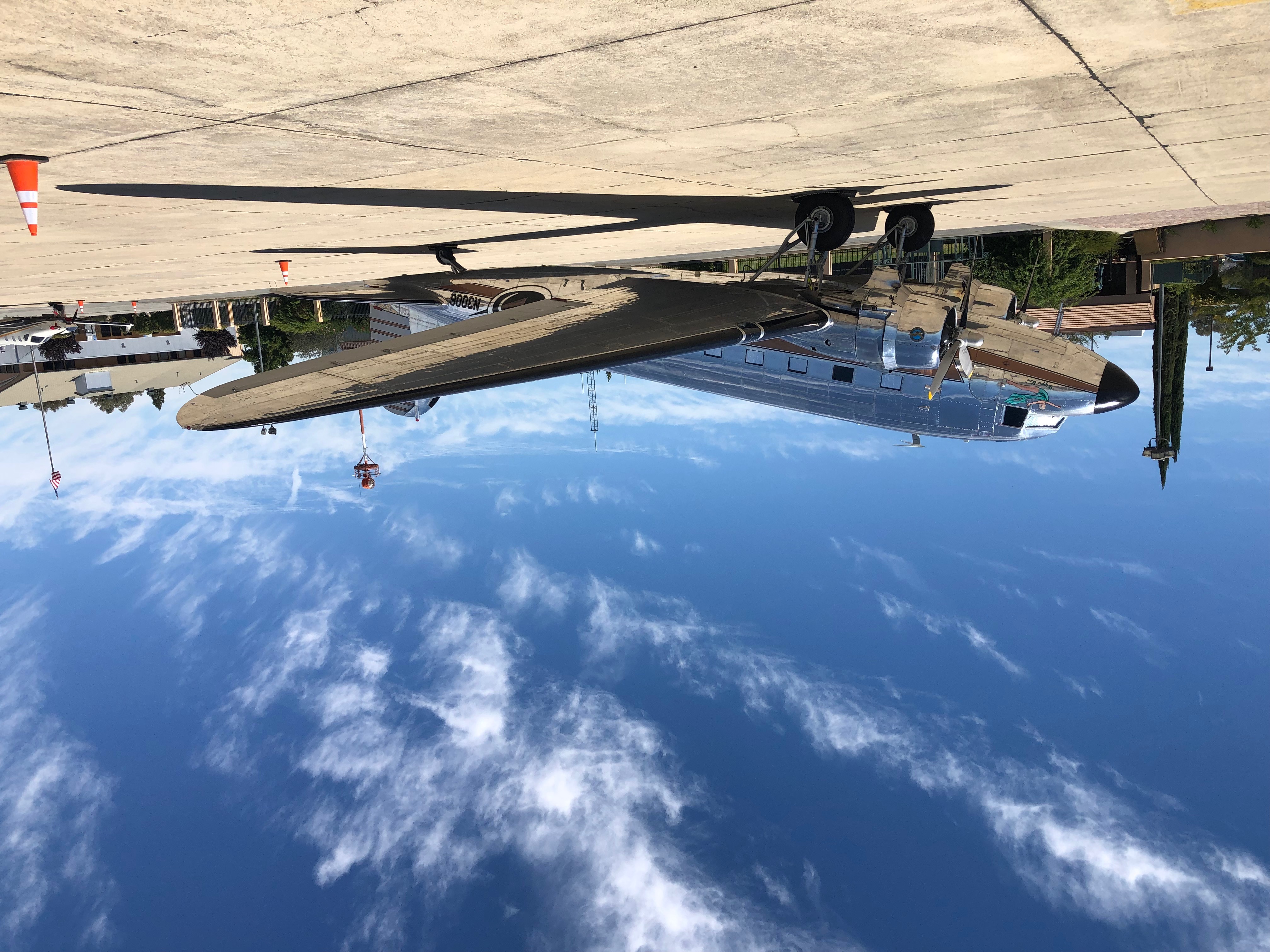 Beautiful DC-3! content media