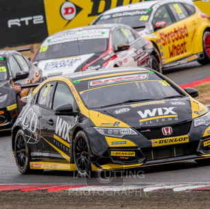 BTCC Stars Turn Up The Heat On Anniversary Weekend