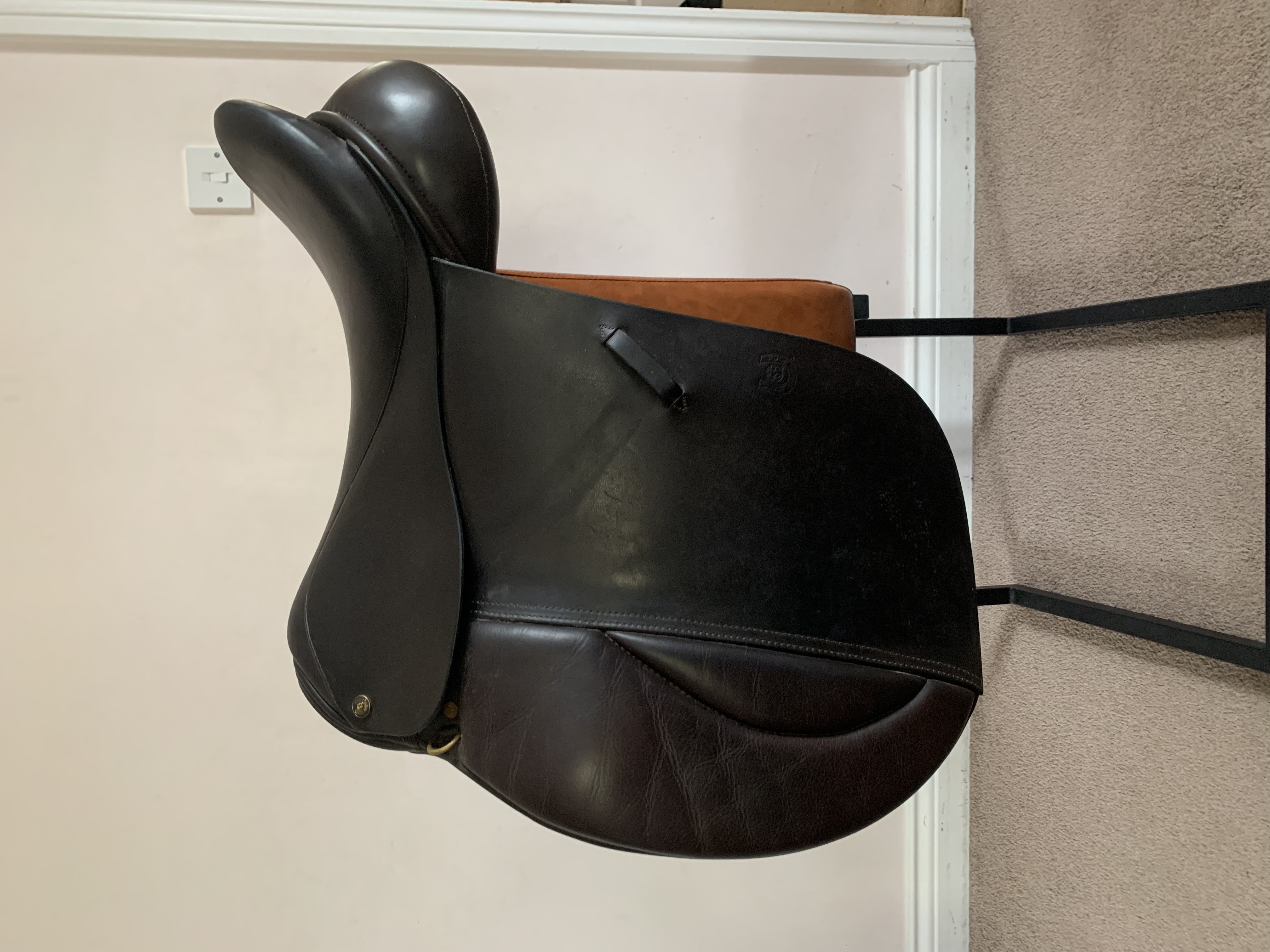 Brown leather 18” GP saddle wide fit content media