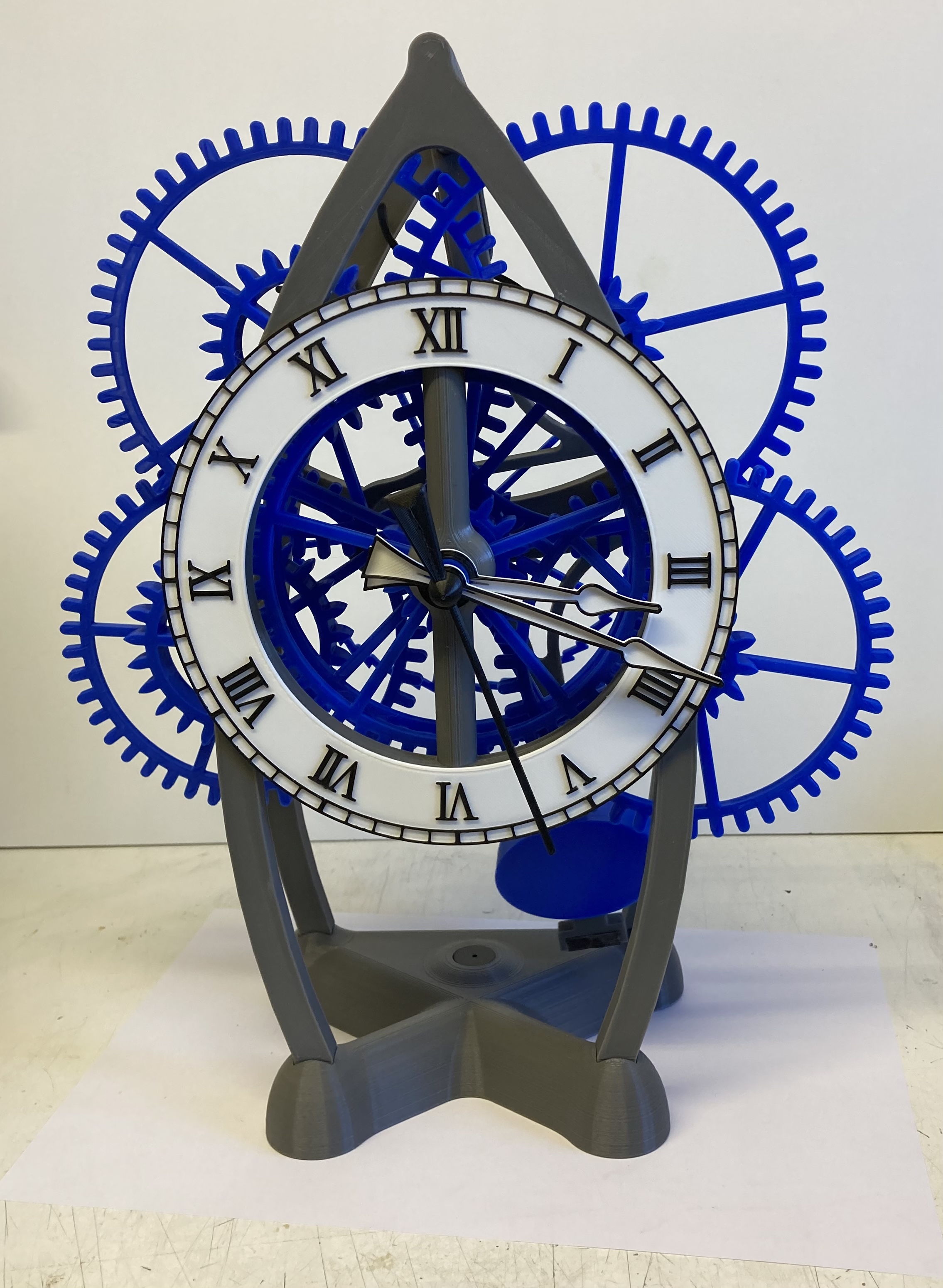Electromagnetic Pendulum Clock content media