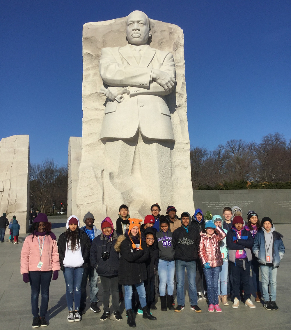 Students standing in front of the Martin Luther King, Jr. Memorial