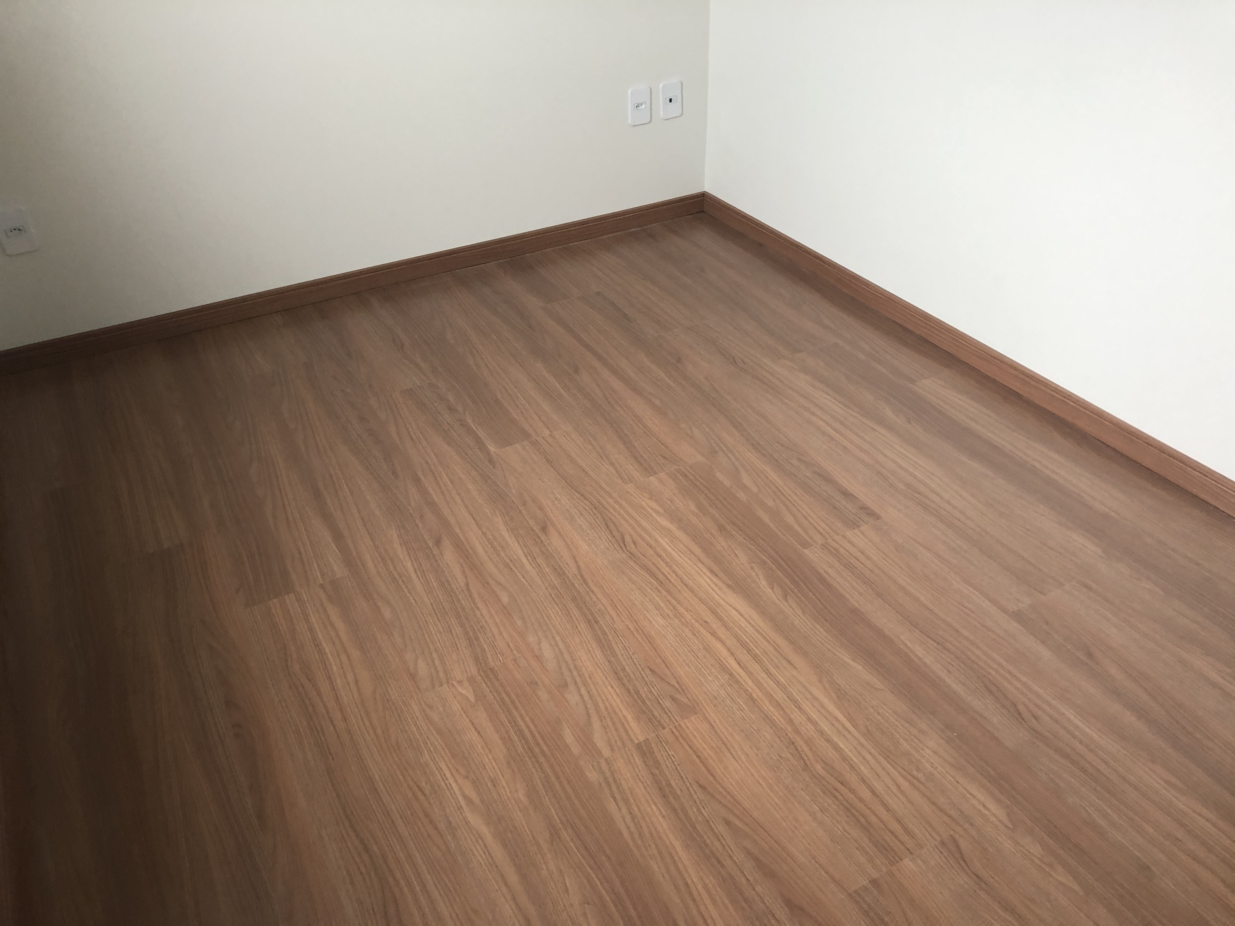 Piso laminado Italian Noce — foto 6