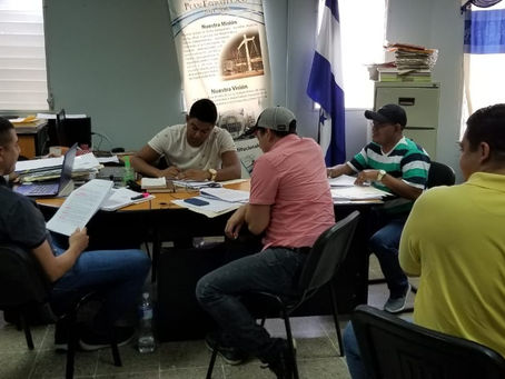 Abogados participan en el Programa de formación continua para funcionarios judiciales.
