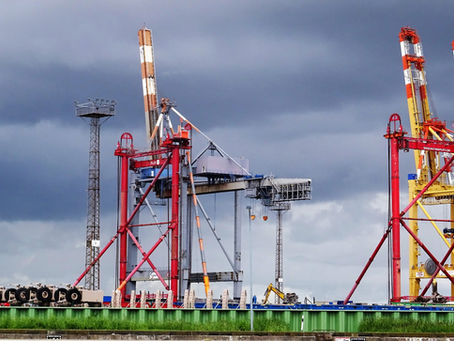 Ältere Containerbrücken an Bremerhavener Stromkaje werden verschrottet