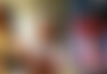 THIS 16-YEAR-OLD ENTREPRENEUR MAKES $8K A MONTH SELLING HER OWN HOT SAUCE