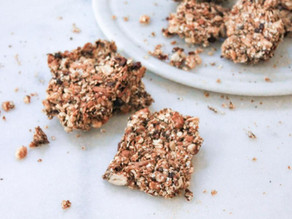 Barras de granola de manzana y arándanos.