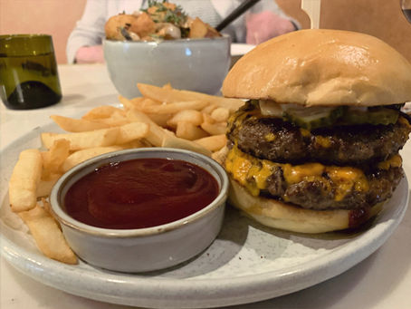 Bon Pavilion - Bon Royale Burger