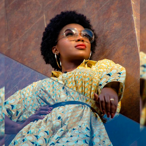 Pérola surpreende novamente os fãs ao aparecer de cabelo natural nas suas redes sociais