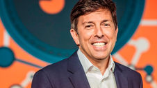 João Amoêdo usa dado falso sobre homicídios e faz comparação distorcida
