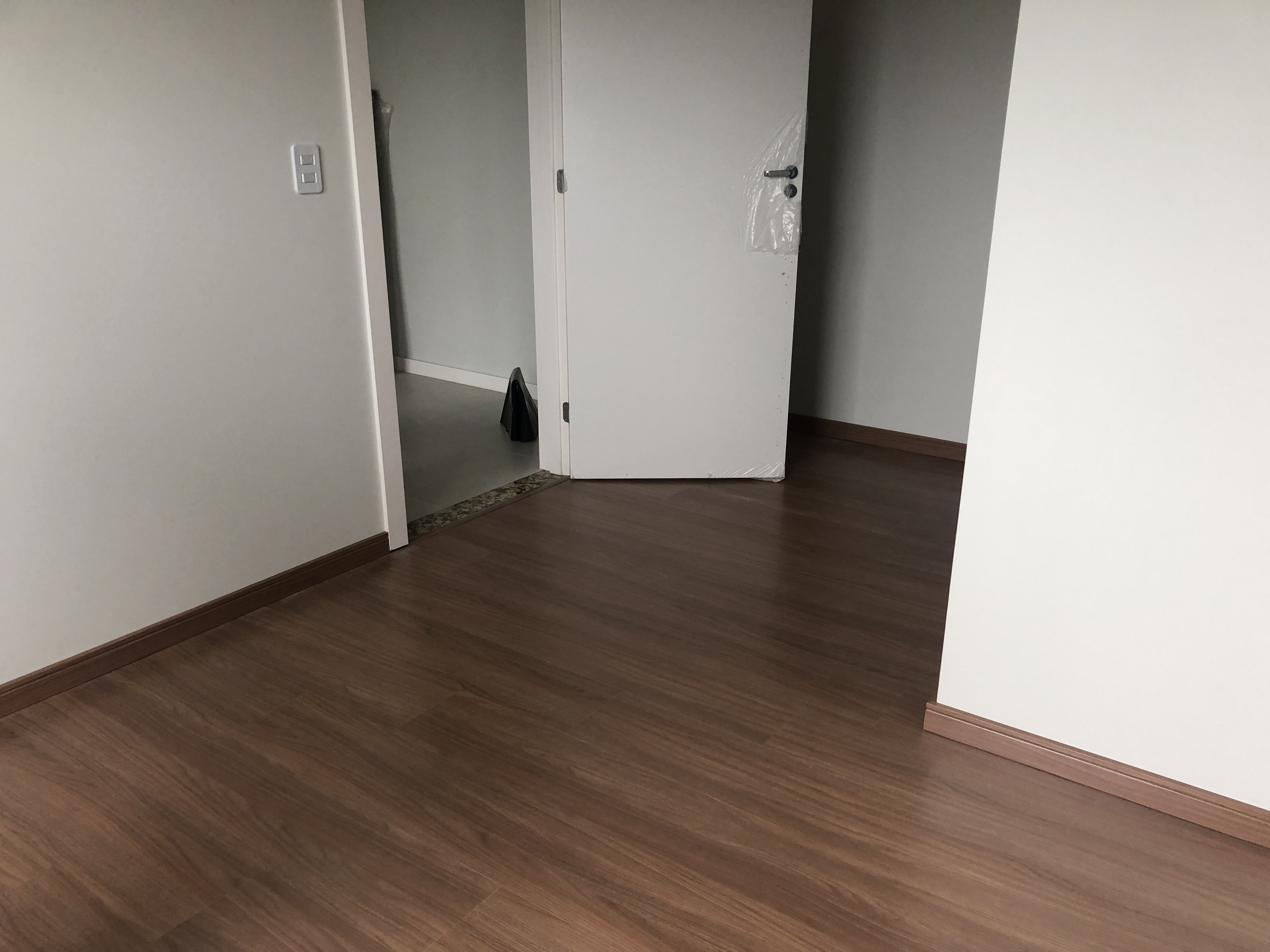 Piso laminado Italian Noce — foto 2