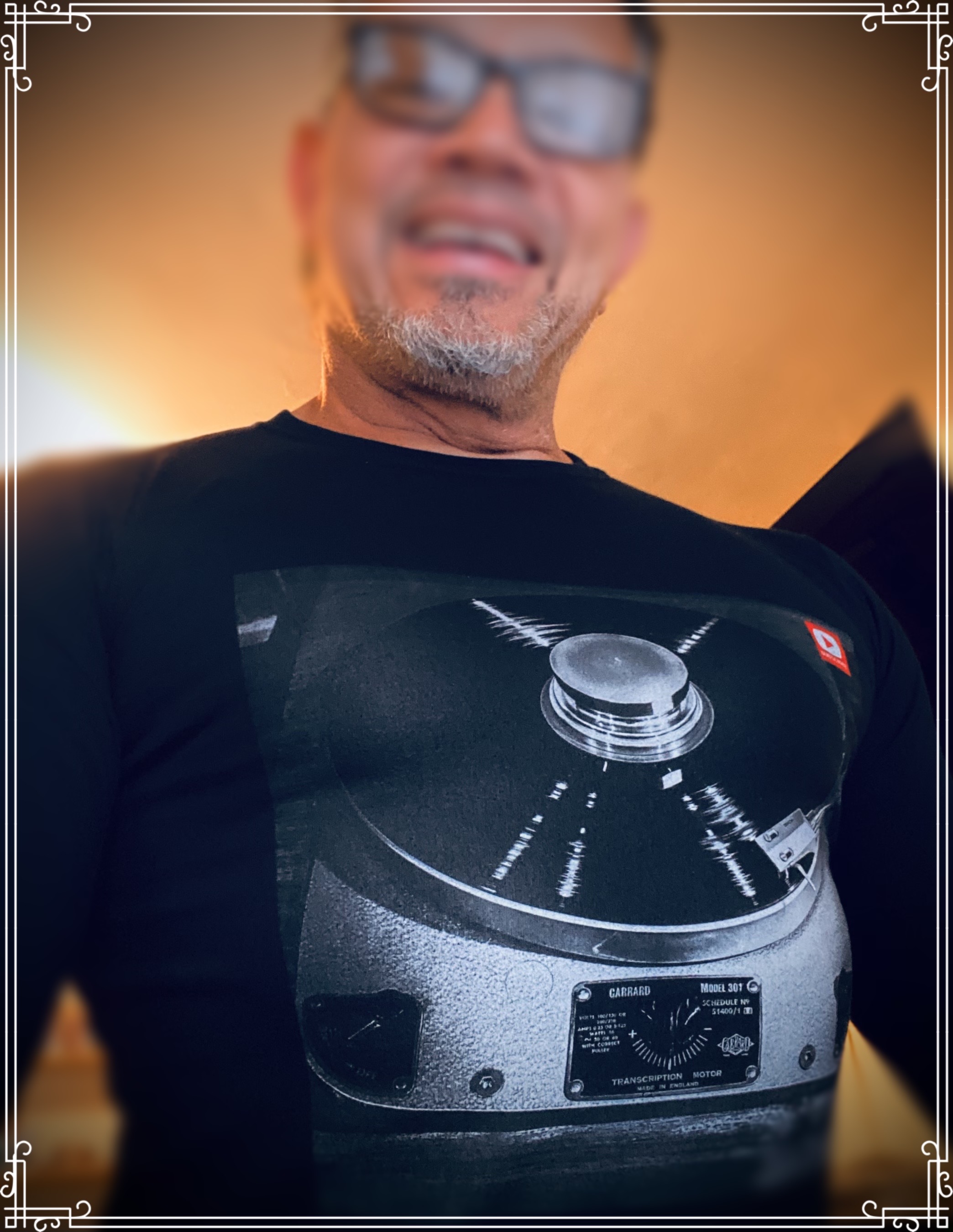 Estrenando mi nueva camiseta Garrard 301 de Audiófilos y Locos... content media