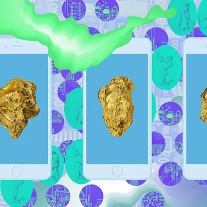 How much gold does Apple use annually for iPhone production?
