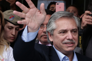 Alberto Fernández derrota Macri e vence em primeiro turno na Argentina