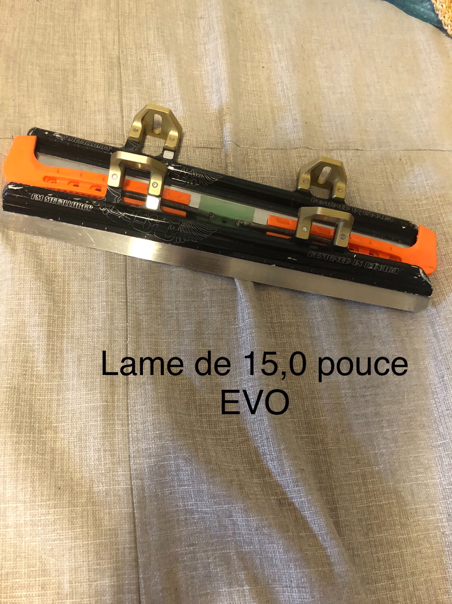 Lame à vendre content media