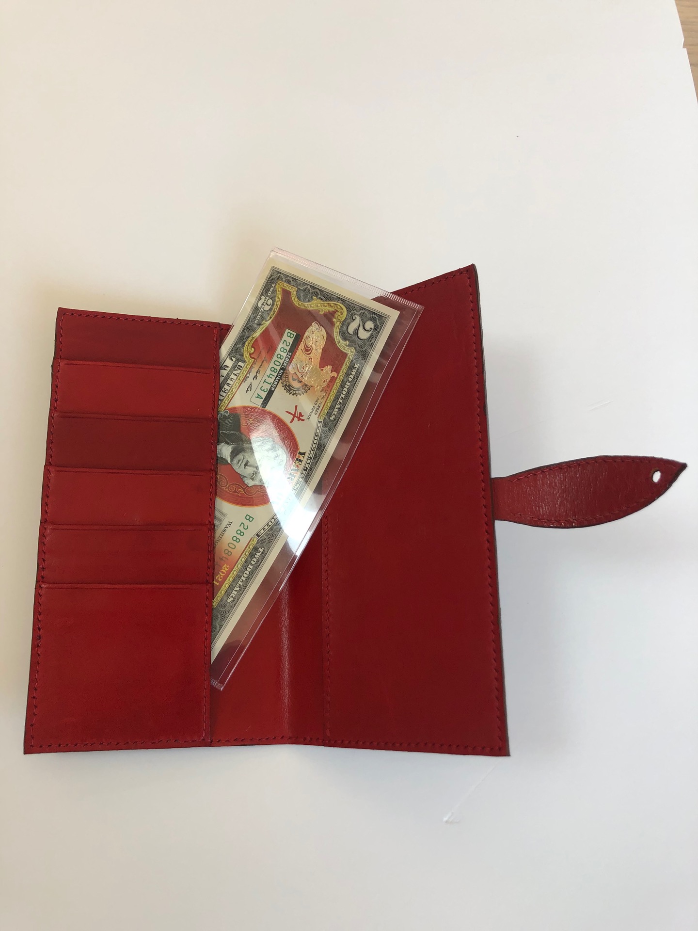 Failed attempt at the slim wallet (modified version) content media