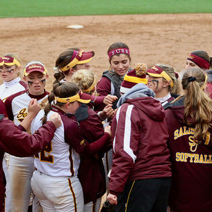 Softball’s seven-game win streak ends in split doubleheader vs TCNJ