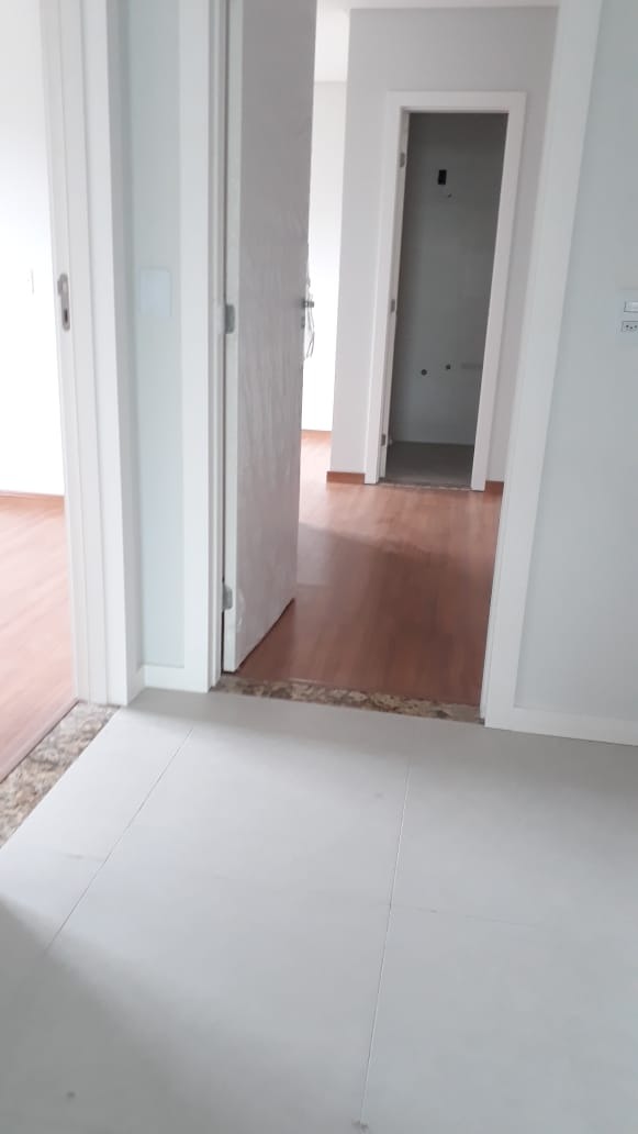 Piso laminado Nogueira Natural