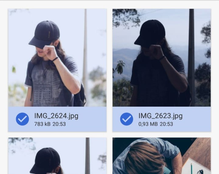 Selecione duas ou três fotos para mesclar.