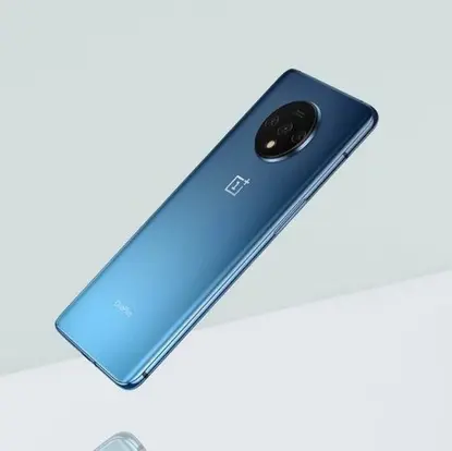 OnePlus Claims to Bring 'Best Screens Visible to the Eye' in 2020