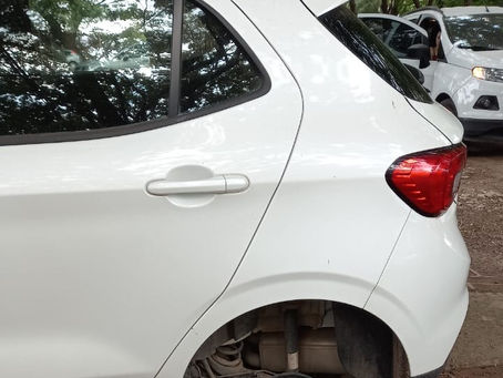 Robo de cubierta a un automóvil