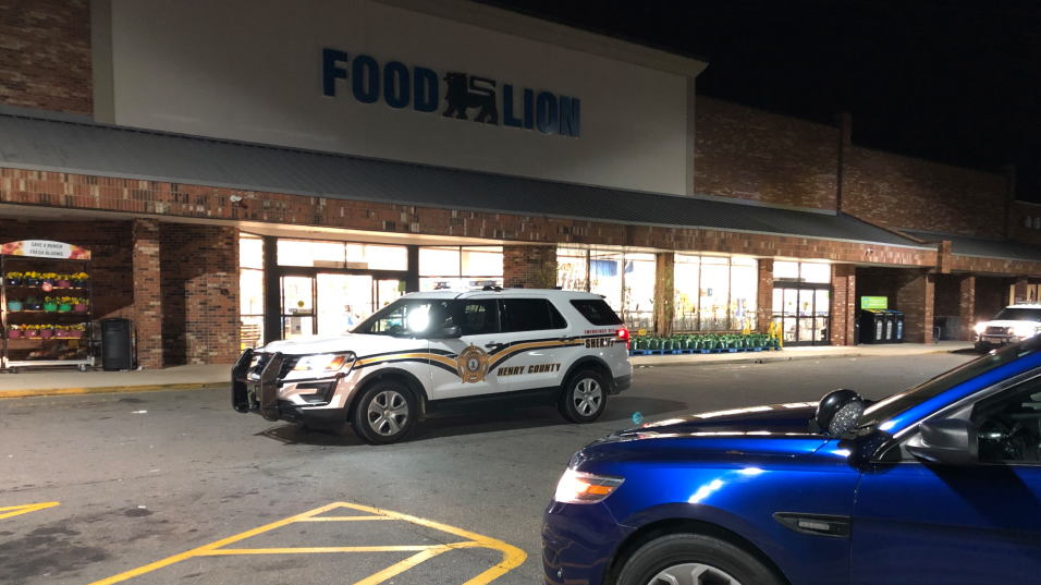 Suspects sought for armed robbery of Food Lion in Stanleytown