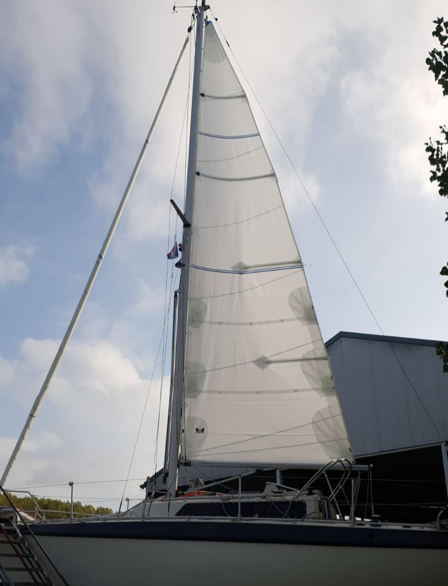 Cross-cut Dacron zeil Hagoort Sails