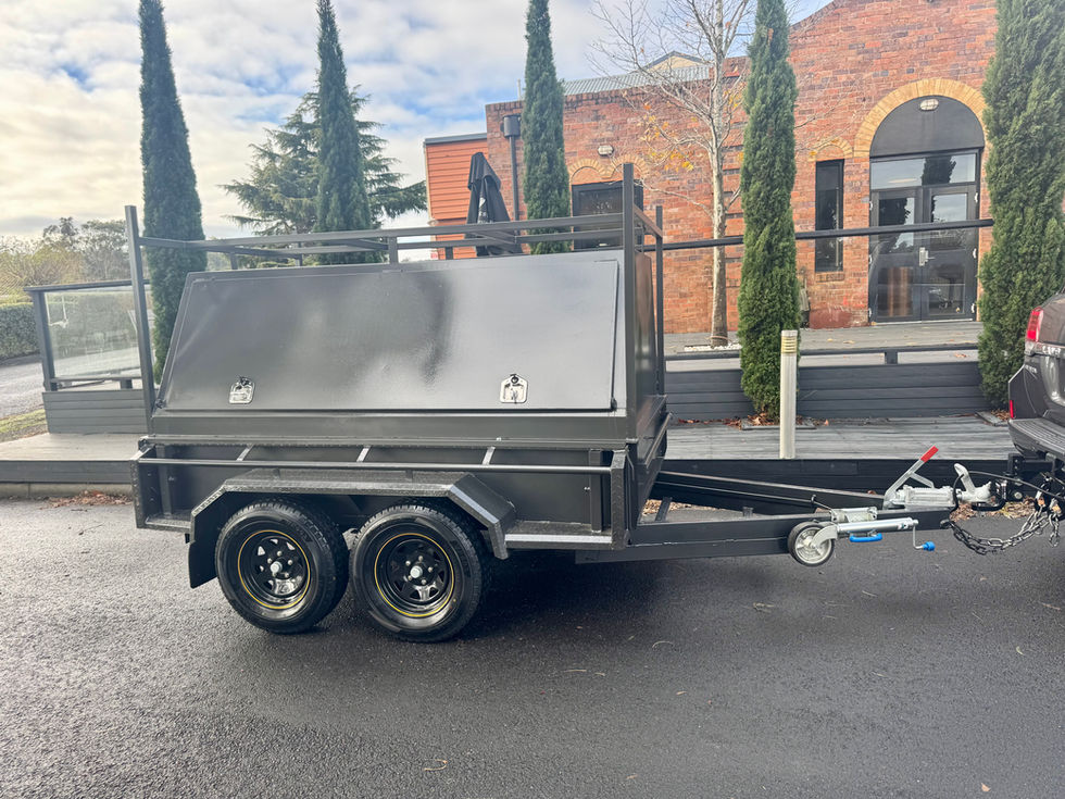 9x5 Enclosed Tradies Trailer Closed Side View