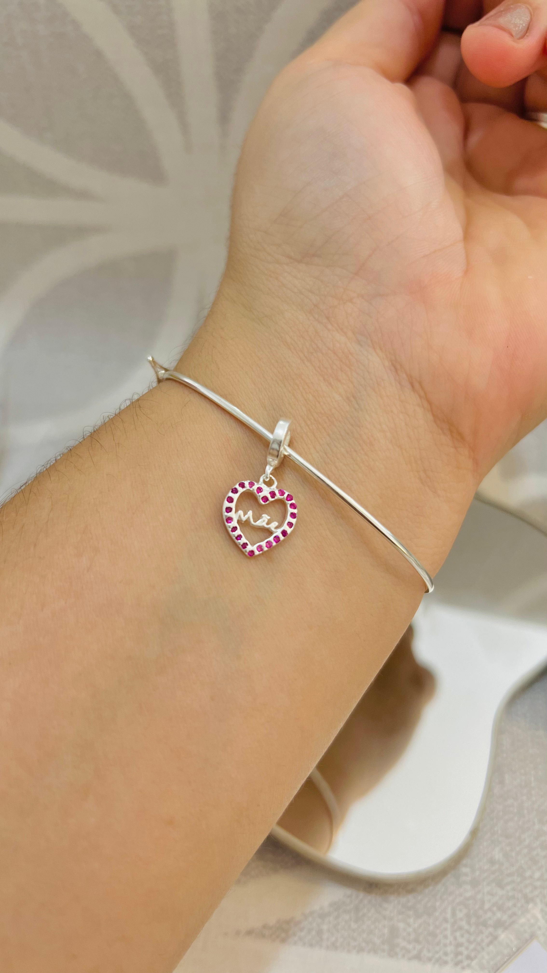 Berloque Mãe, com zircônias pink 