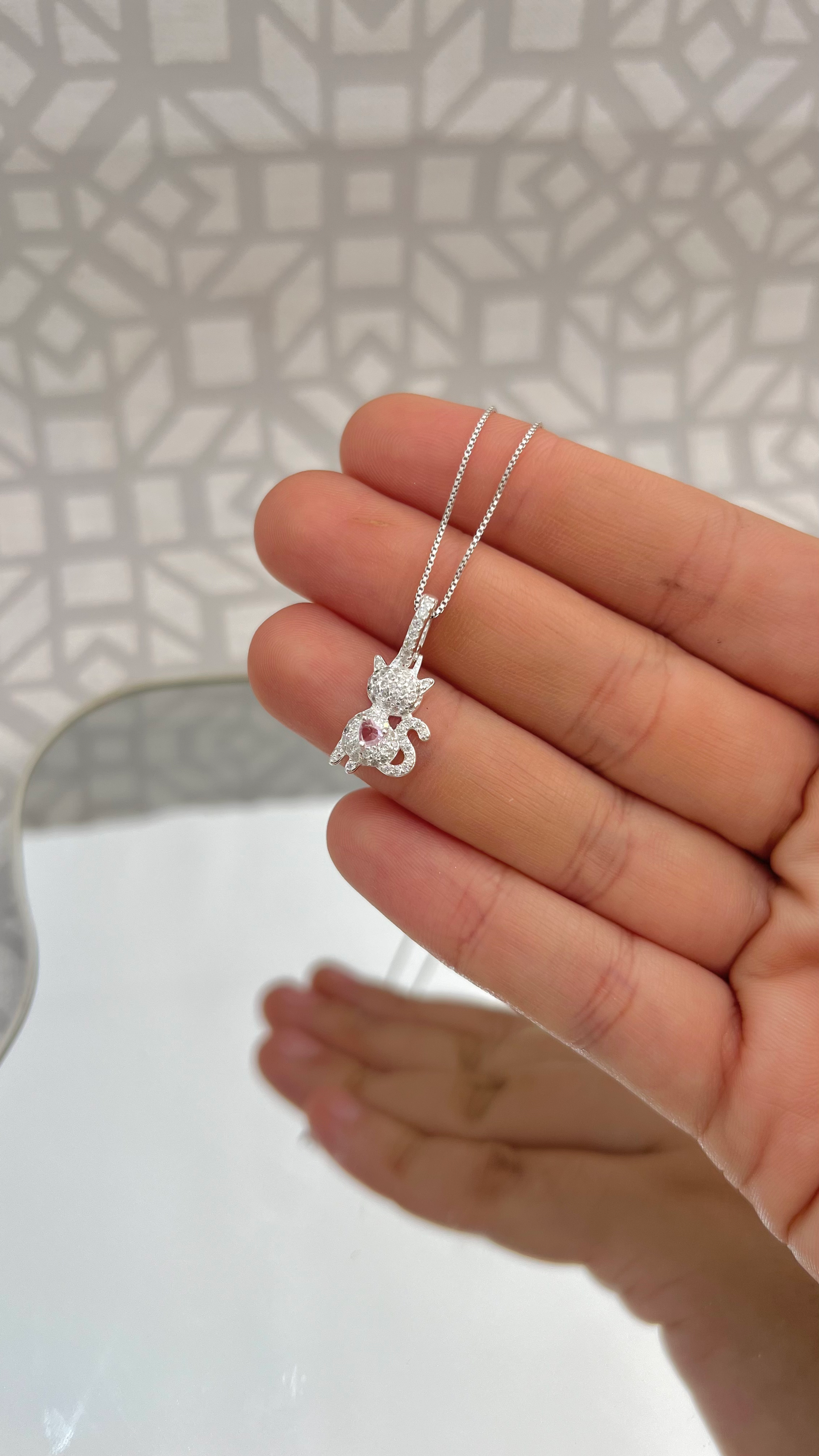 Colar gato cravejado 