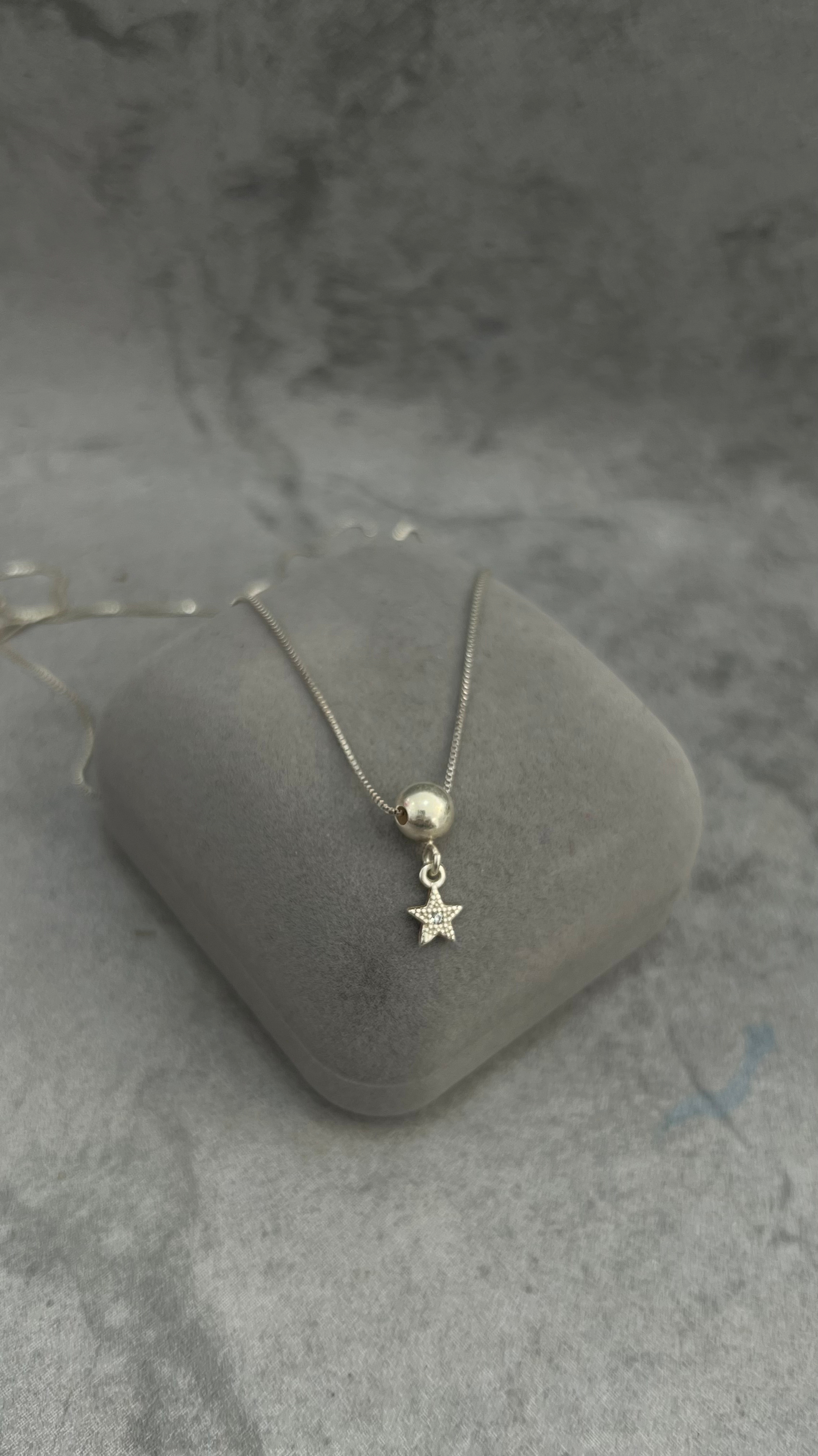 Colar estrela & bolinha 