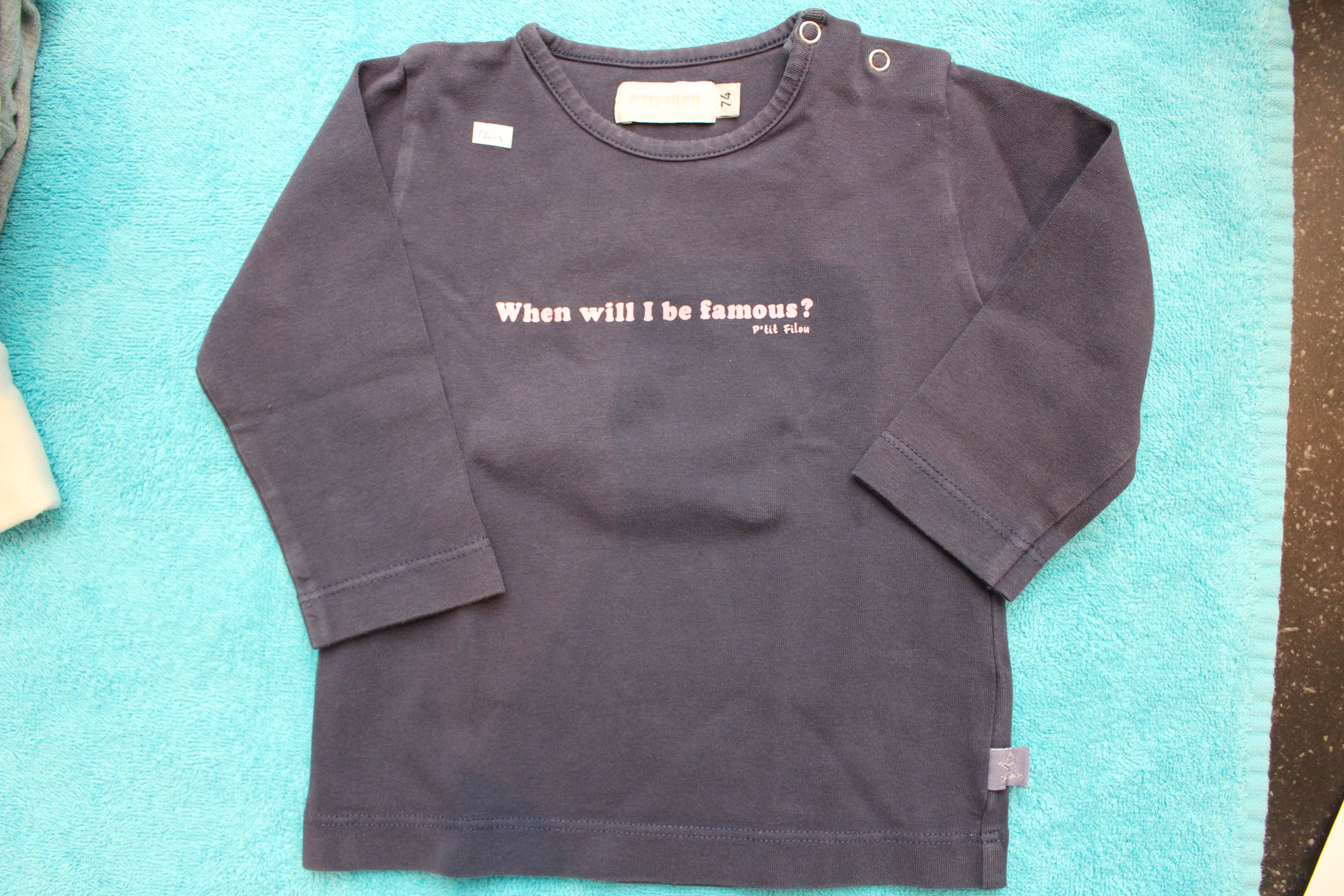 T-Shirt manches longues 'famous'- taille 74 (9/12 mois)