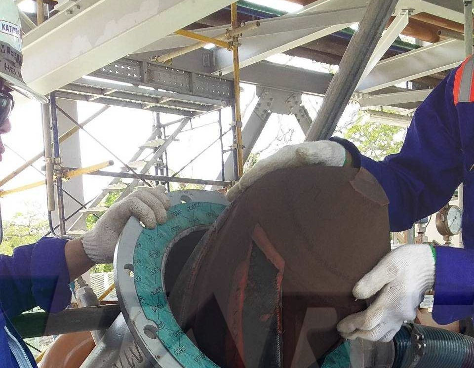 LINE_ALBUM_Pipe Piging_๒๑๑๐๑๗_12_edited.jpg