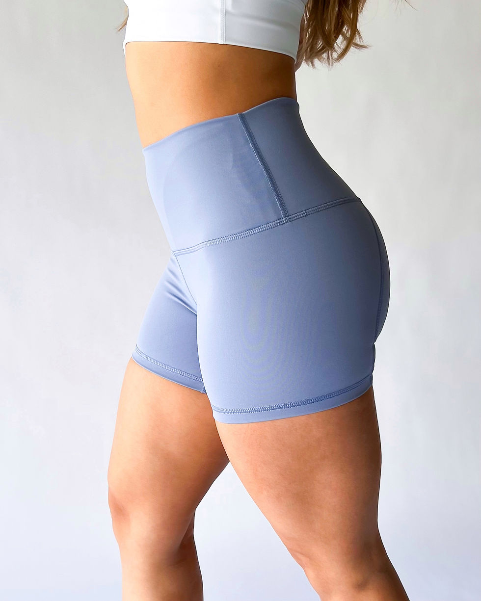 Miniatura: BASIC SHORT
