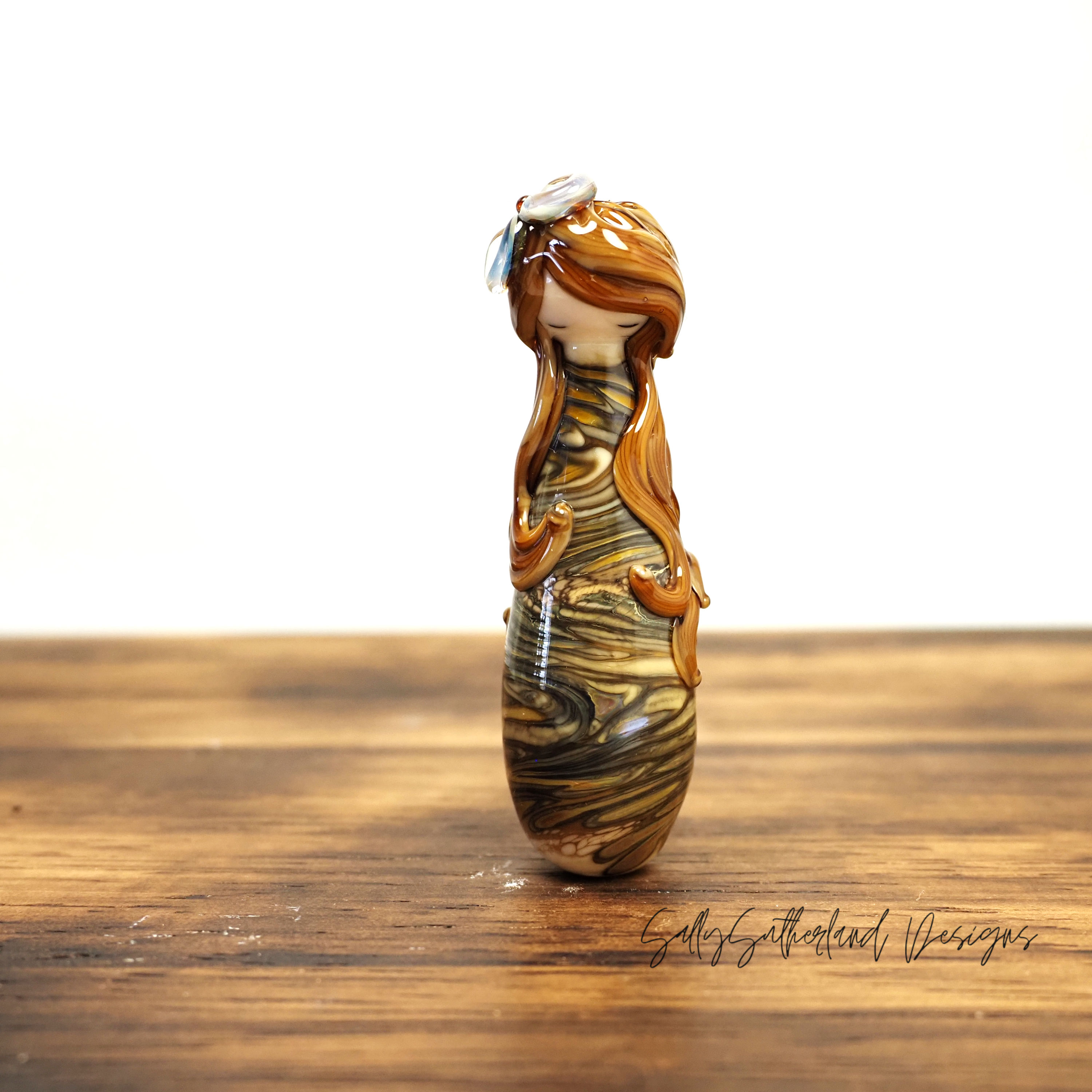 Lost Girl, Doll Bead