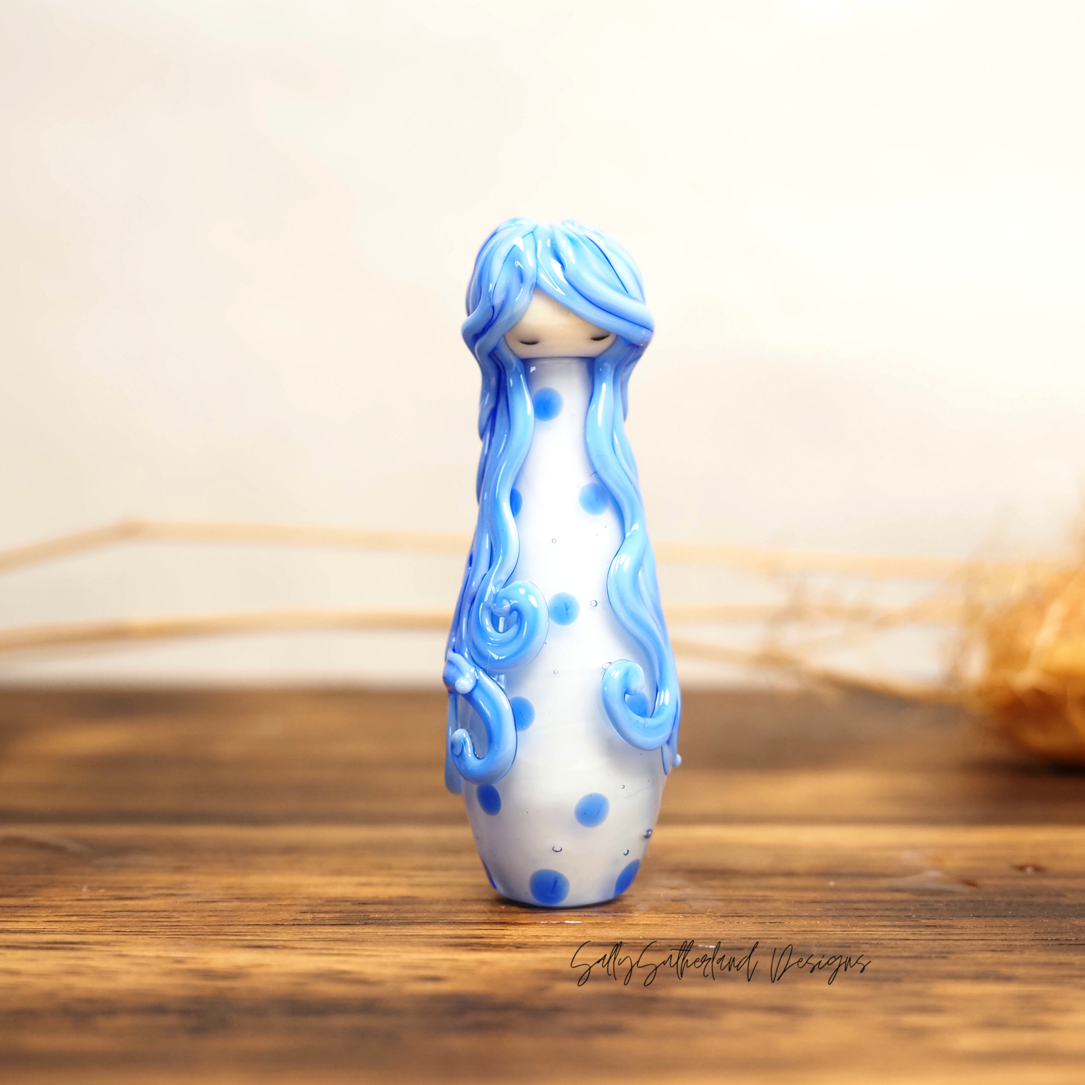 Lost Girl, Doll Bead