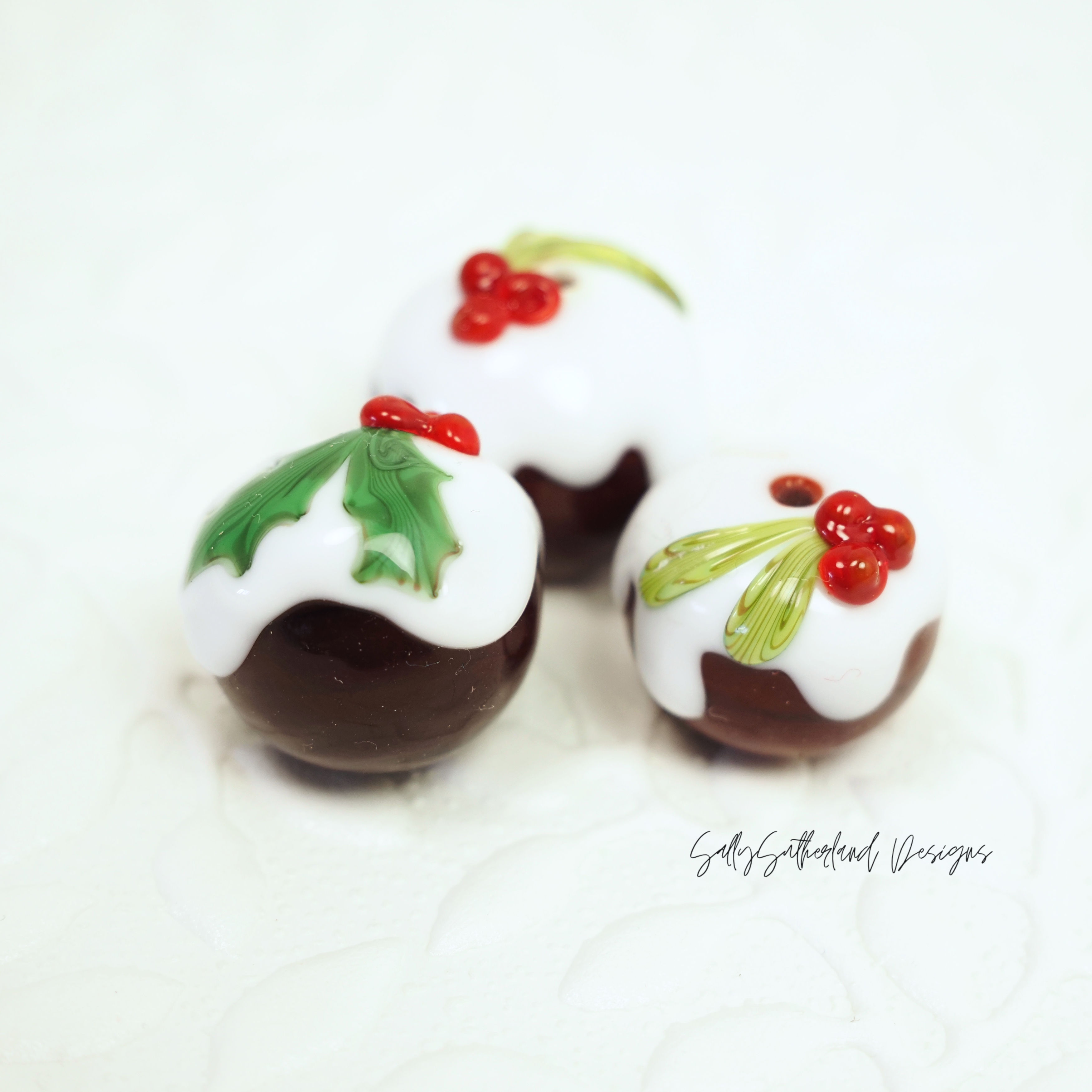 Christmas Pudding Bead (one)