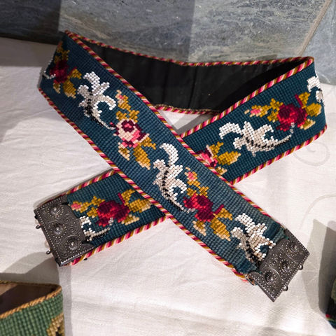 Holder gamle håndverksteknikker i hevd 