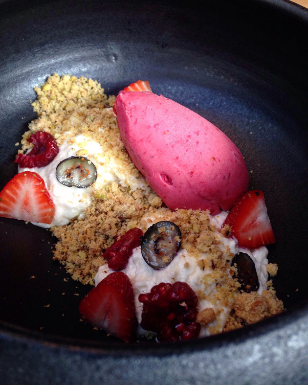 Restaurante Tanit _frutas vermelhas_foto Cuecas na Cozinha