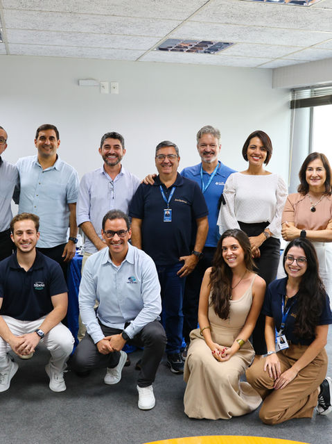 ACE e CDL Itaúna recebem a Ascipam para troca de experiências e fortalecimento do associativismo