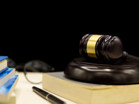 Portaria amplia categorias que podem trabalhar aos domingos e feriados