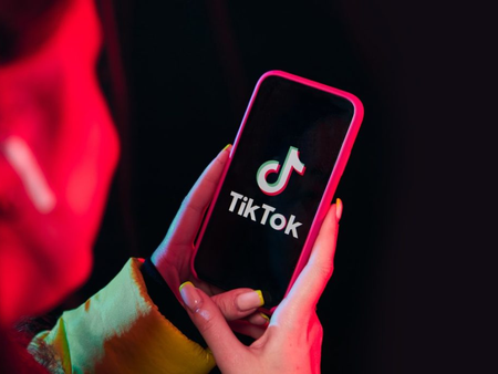 Por que as marcas estão anunciando mais no TikTok?